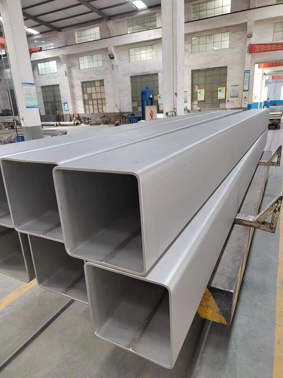 304 316L Stainless Steel Square Rectangular Pipe ASTM A312 BA Finish Supplier