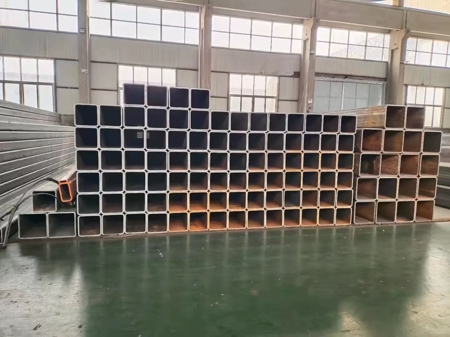 ASTM A500 Carbon Steel Square Rectangular Tube Supplier