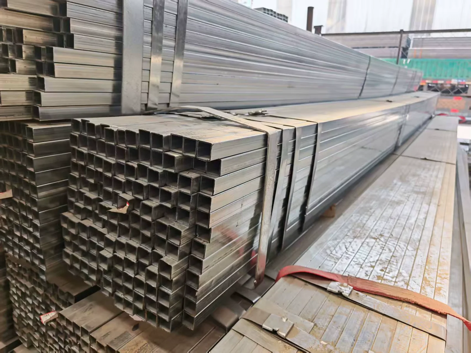 ASTM Galvanized Welded Square Rectangular Steel Tube Z30-Z40 Supplier