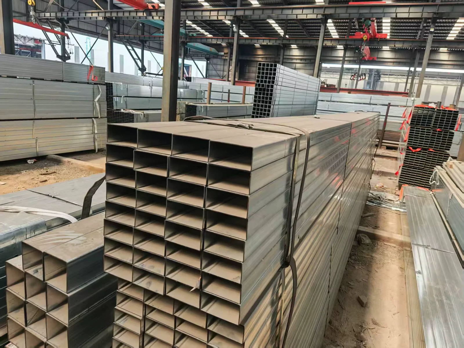 Dx51D G550 Galvanized Square Rectangular Steel Tube ASTM Z30-Z40 Supplier
