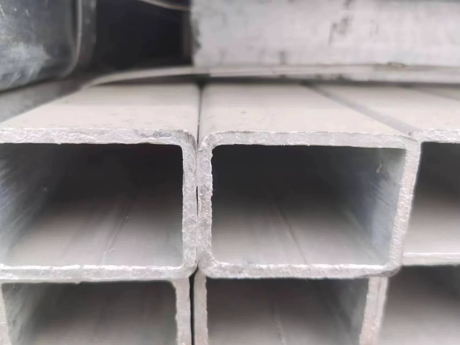 Q235B Q345B Galvanized Square Rectangular Steel Tube ASTM Custom Cutting Supplier