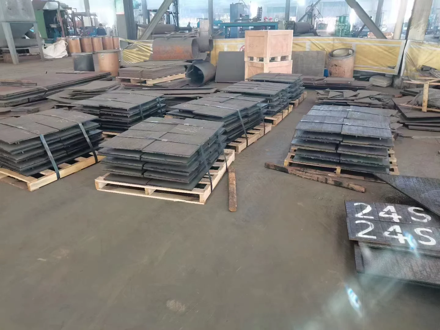 Q235B Wear Resistant Steel Plate Hot Rolled Custom Cutting Supplier