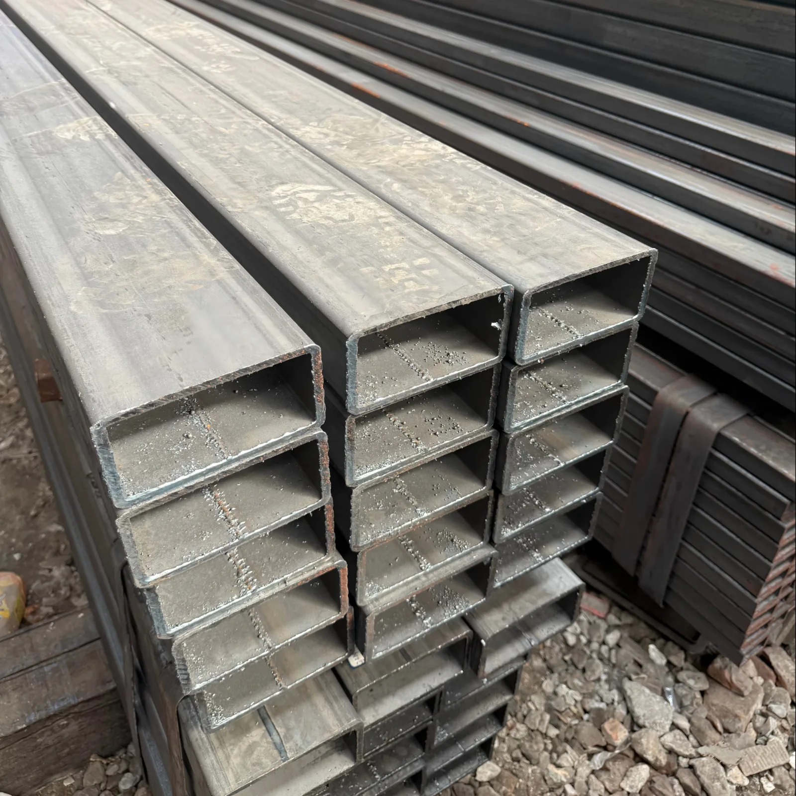 S235JR S355 Q235B ERW Welded Square Steel Tube 40x60mm Factory Direct