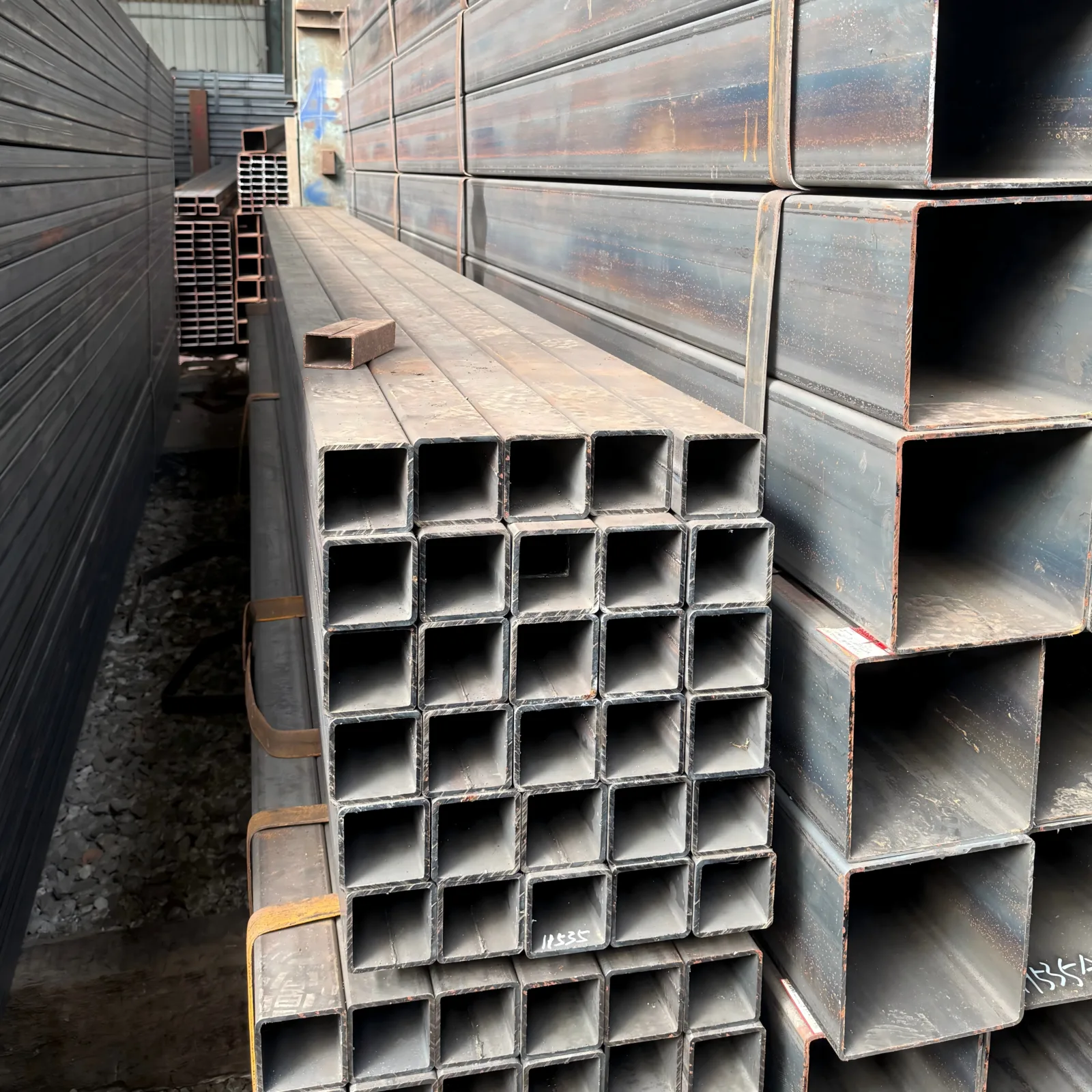S235JR S355 Q235B ERW Welded Square Steel Tube 40x60mm Factory Direct