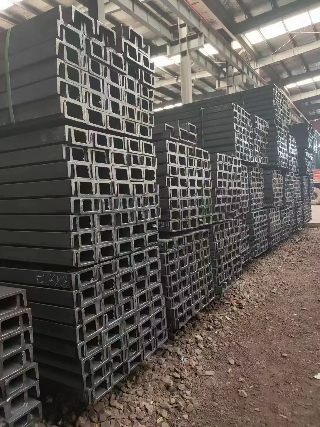 Q235 Q345 ASTM A36 Galvanized C-Channel Steel Custom Sizes Supplier